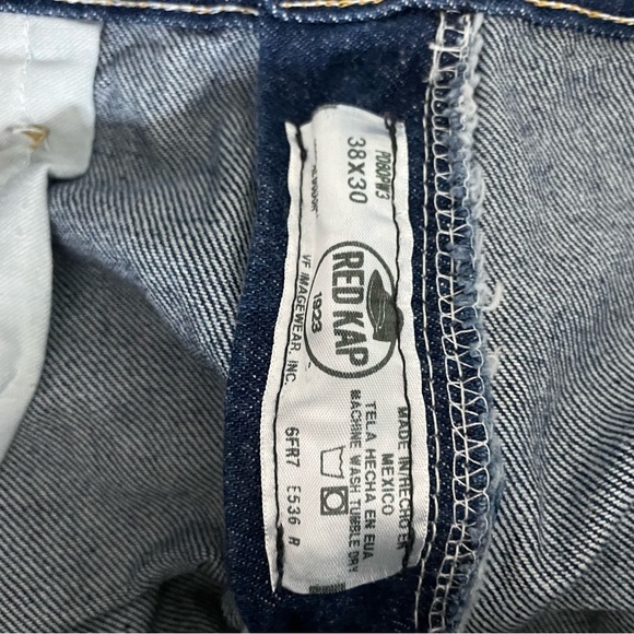 Red Kap mens Classic Blue Denim Jeans size 38x30
Ranch work heavy duty everyday - Picture 10 of 10